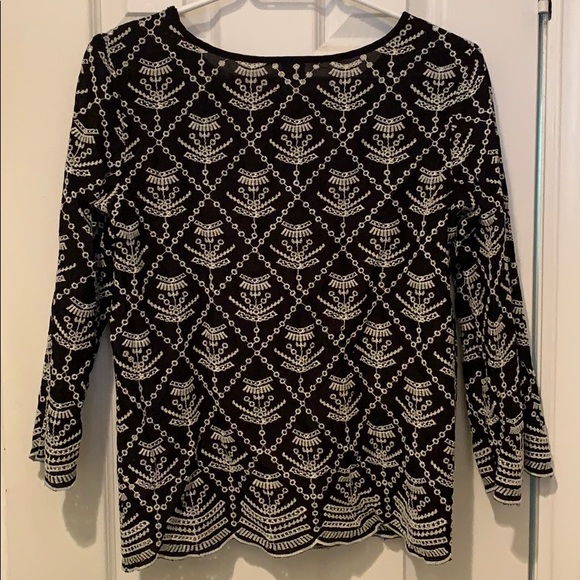 Black and white embroidered blouse - Picture 2 of 3